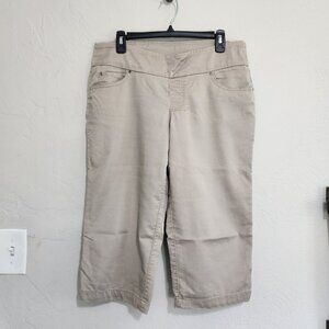 Time & Tru: Cropped Pull-On Pants